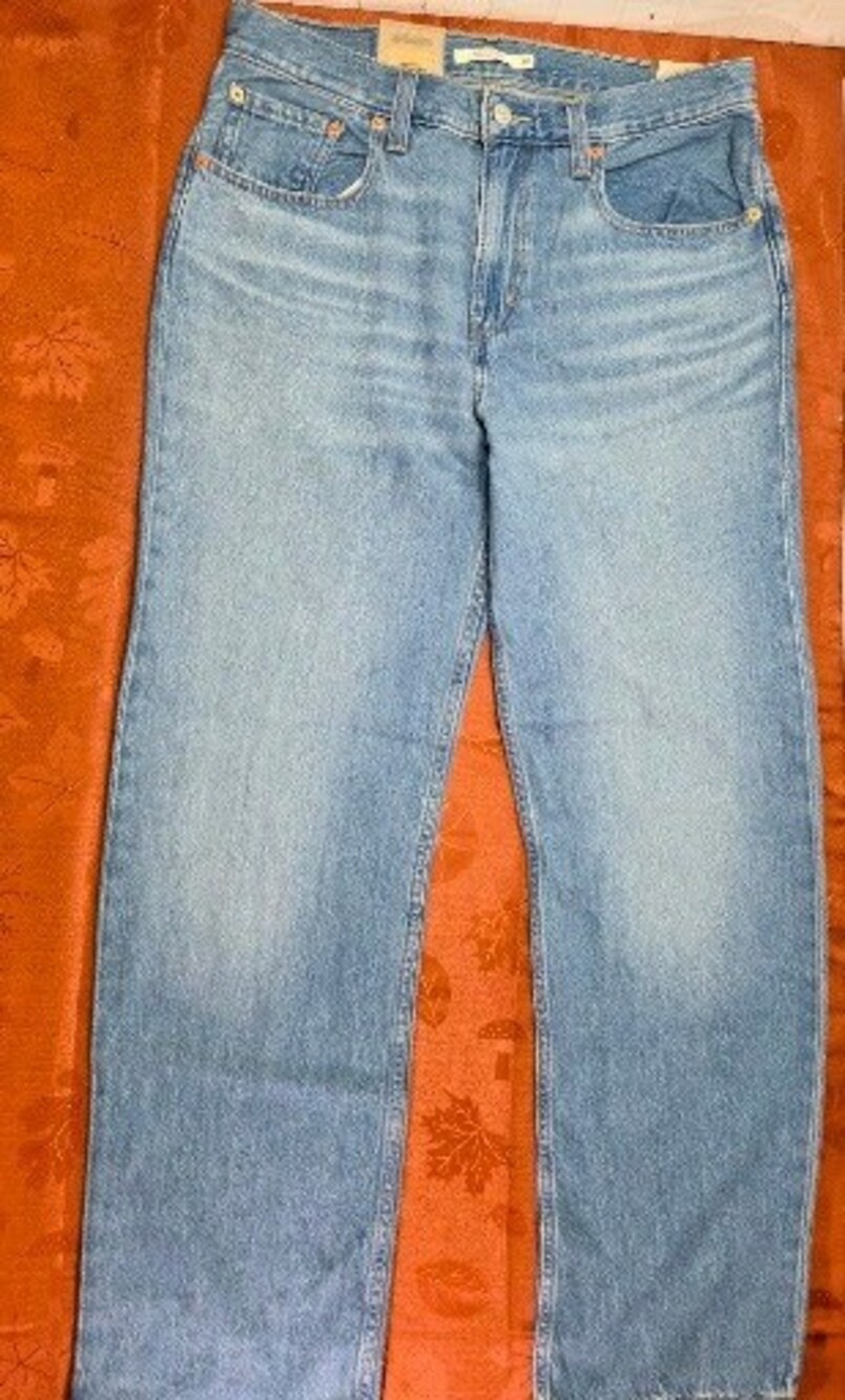 Levi's Low Pro Relaxed Straight Leg Jeans, Light Wash, Size 30